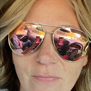 Meet your Posher, Marianne